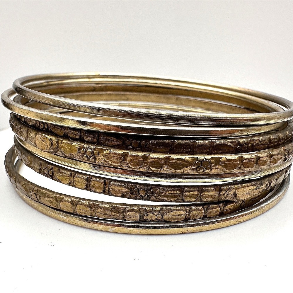 Vintage 80s Gold Tone Floral Etched Bangle Set Women's Classic Fashion Jewelry